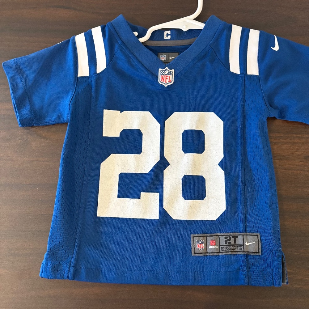 2T Jonathon Taylor Colts Jersey